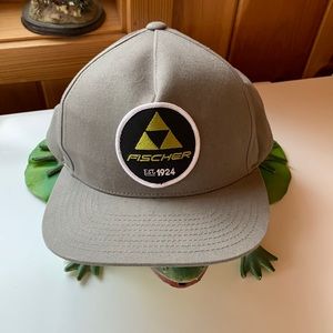 NWOT Fischer est 1924 cap